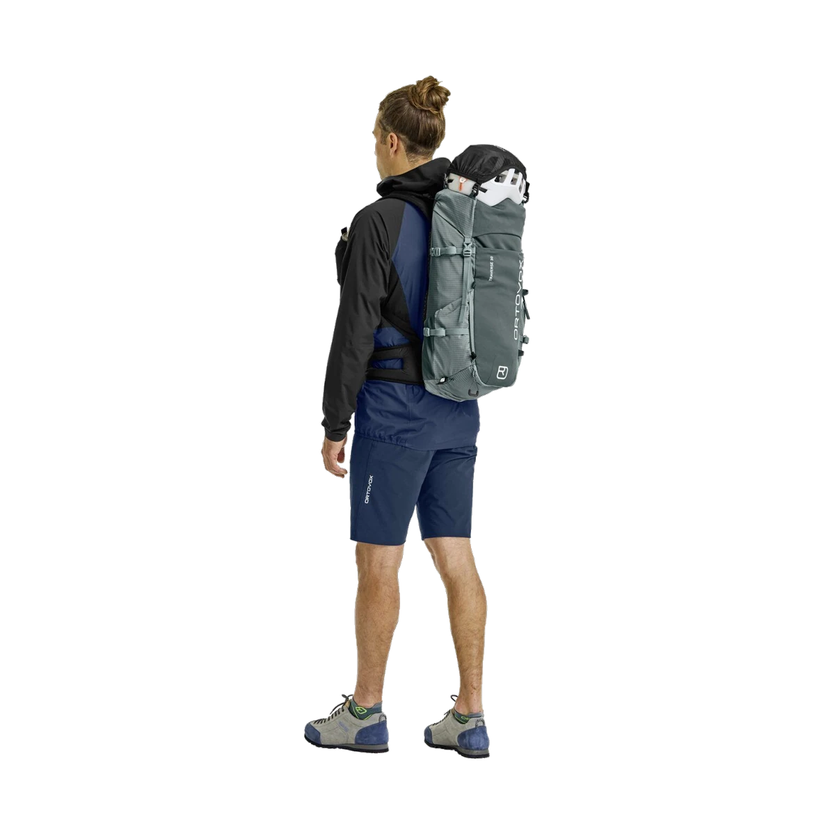 Traverse 30 BLACK black raven