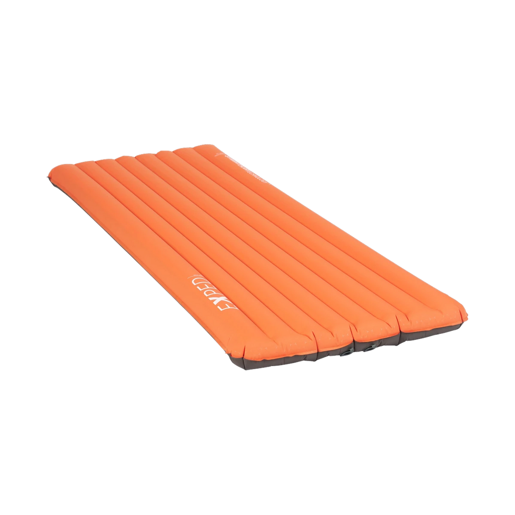 Exped Dura 6R MW, robuste 4-Jahreszeiten-Isomatte für Trekking, Camping und Expedition flame